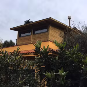 Caseta de fusta a Girona amb aïllament tèrmic