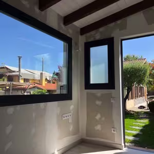 Caseta fusta teletreball interior